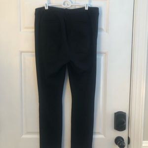 Cabi black dress pants. 72%rayon/24%nylon/4% spandex. Style number 3573.